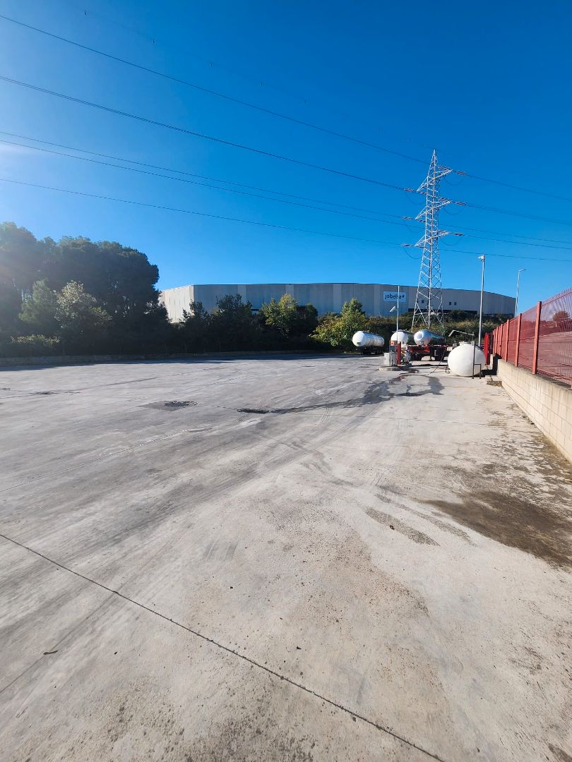 Parking de Terreno industrial en venta en Sant Esteve Sesrovires