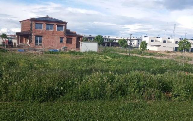 Terreno residencial en Venta en Calle CANTARRANAS en Villalobón