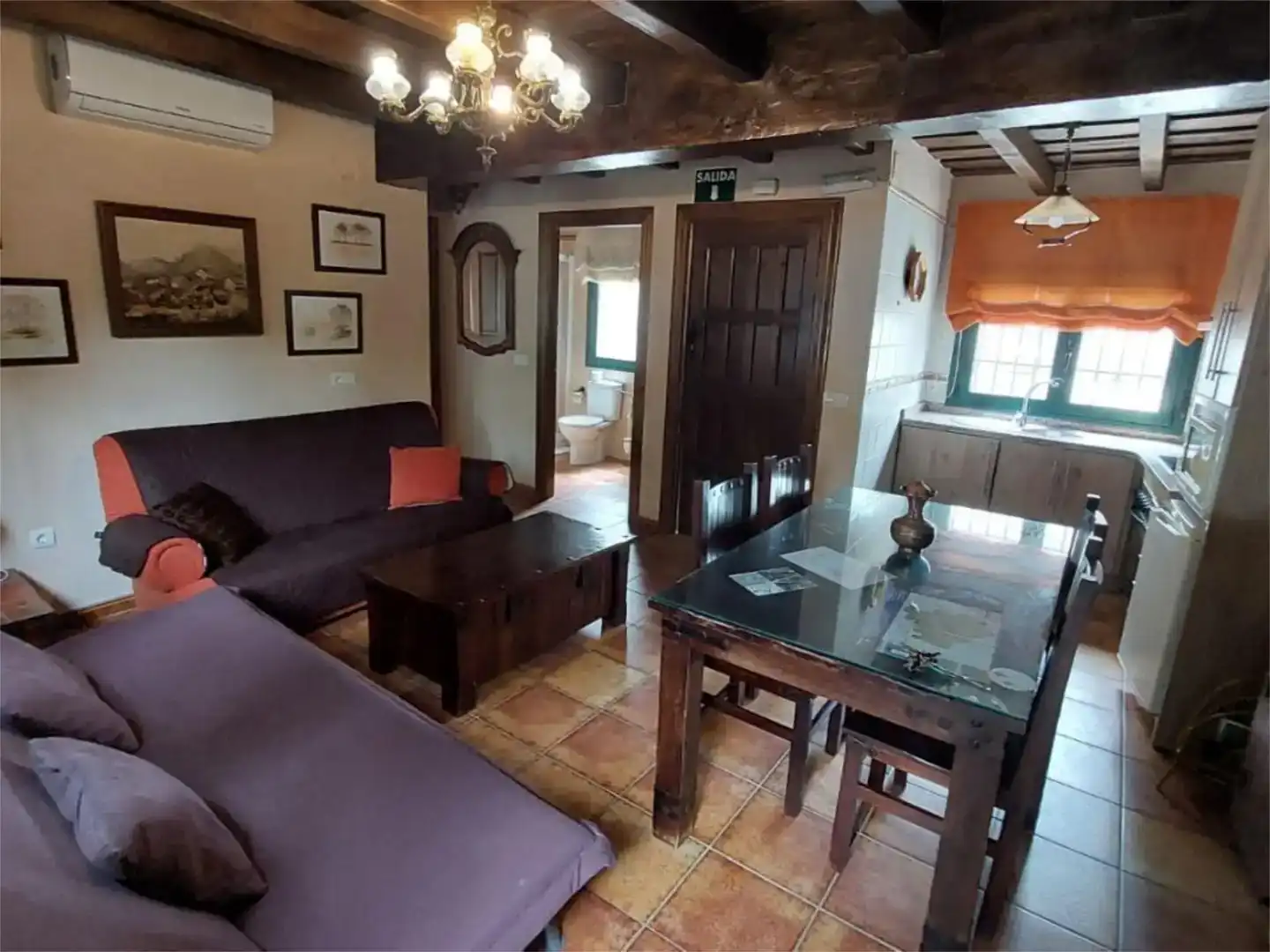 Sala d'estar de Casa o xalet en venda en Zarza de Granadilla amb Aire condicionat, Piscina i Balcó