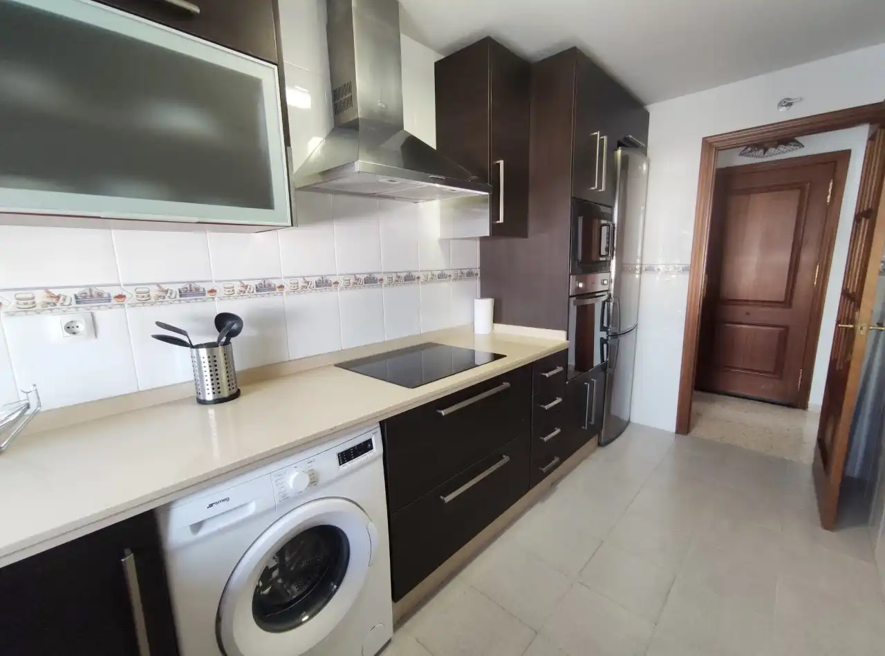 Flat with terrace to rent in Calle Sargenta 18, imagen 3