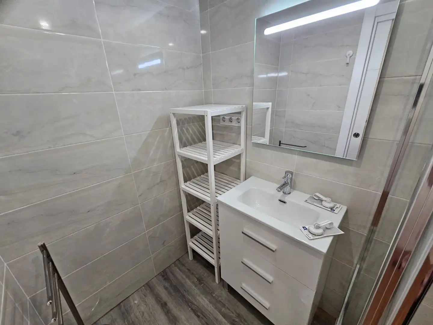 Baño de Local de alquiler en Guadalajara con Aire acondicionado y Calefacción