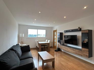 Appartamento con balcone in vendita a Badia del Vallès