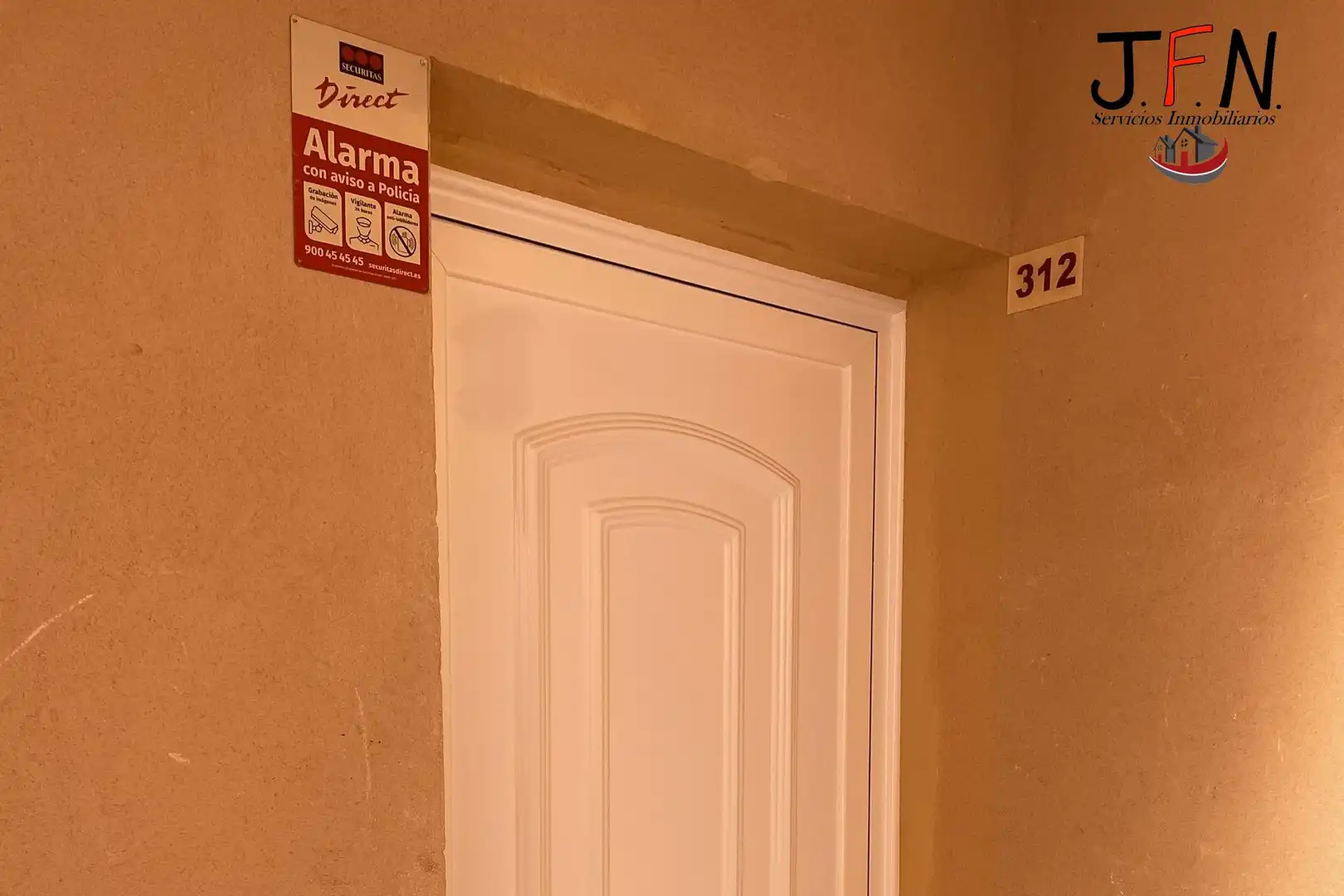 Parking of Ground floor for rent in Antigua  with Furnished, Alarm and Community pool