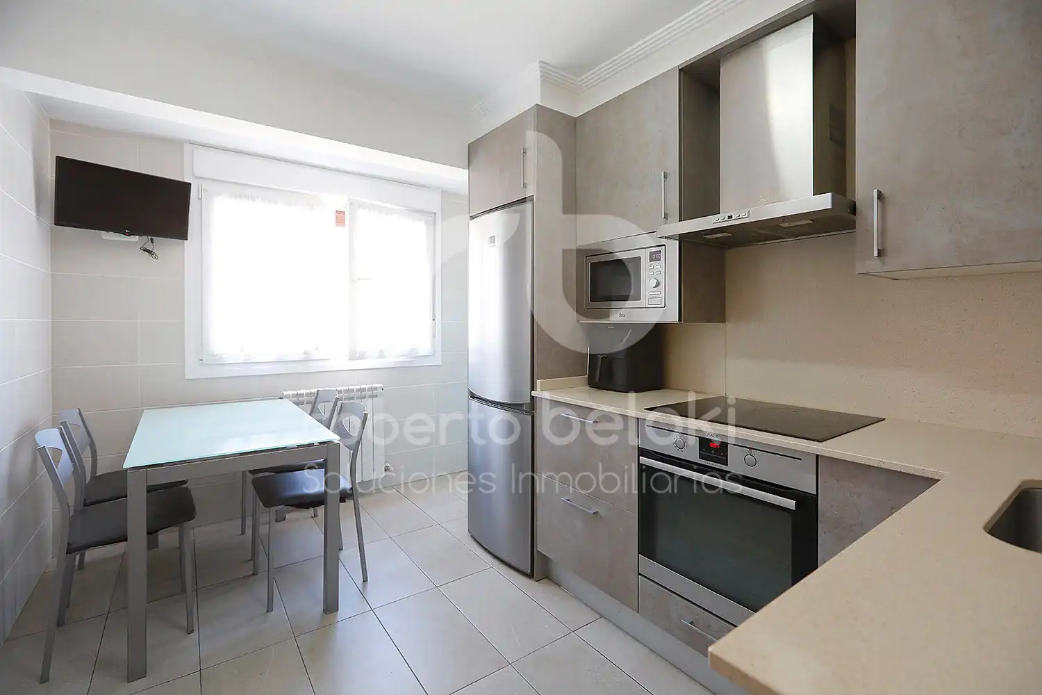 Kitchen of Flat for sale in Pinar - Anaka - Belaskoenea