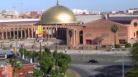 Foto 2 de Apartament de lloguer a Avenida Alcalde Luis Uruñuela, Urbadiez - Entrepuentes, Sevilla