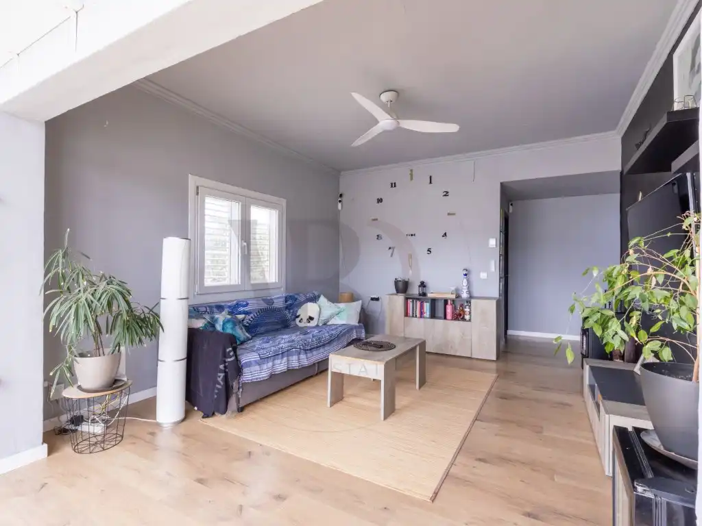 Sala de estar de Apartamento en venta en Sant Antoni de Portmany con Amueblado