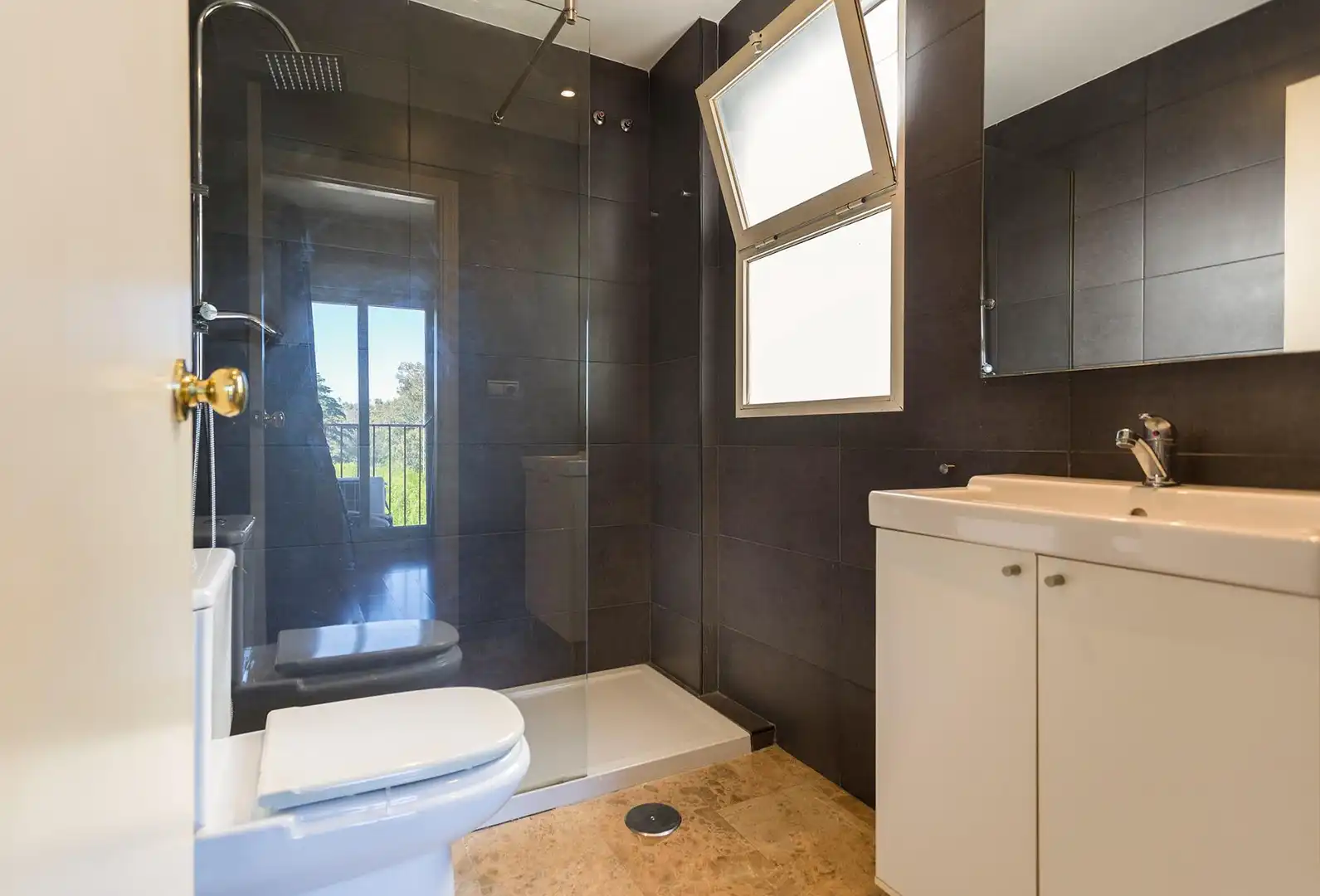 Bathroom of Flat for sale in El Puerto de Santa María  with Air Conditioner and Balcony