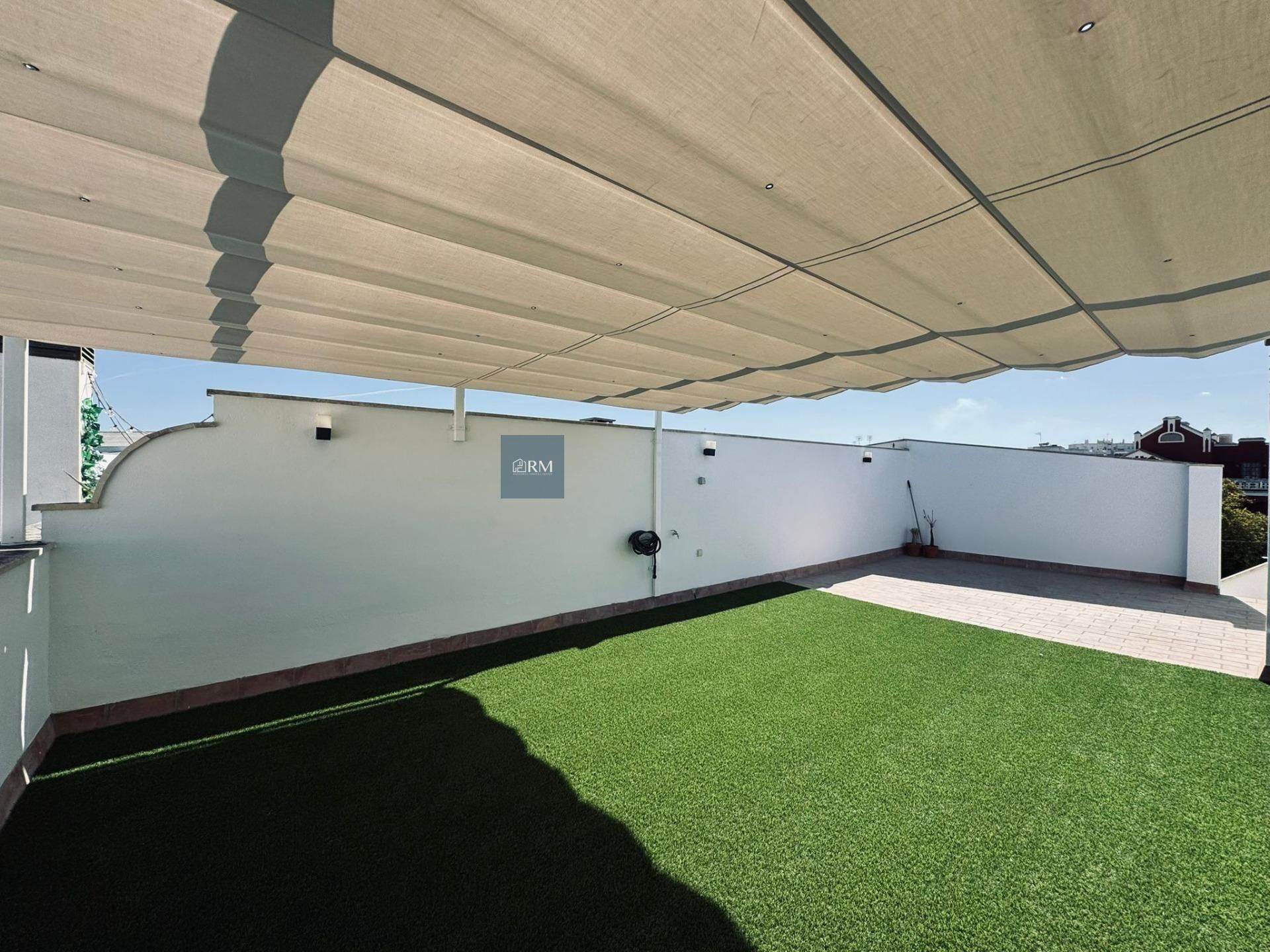 Terrassa de Apartament en venda en Sanlúcar de Barrameda amb Aire condicionat, Terrassa i Traster