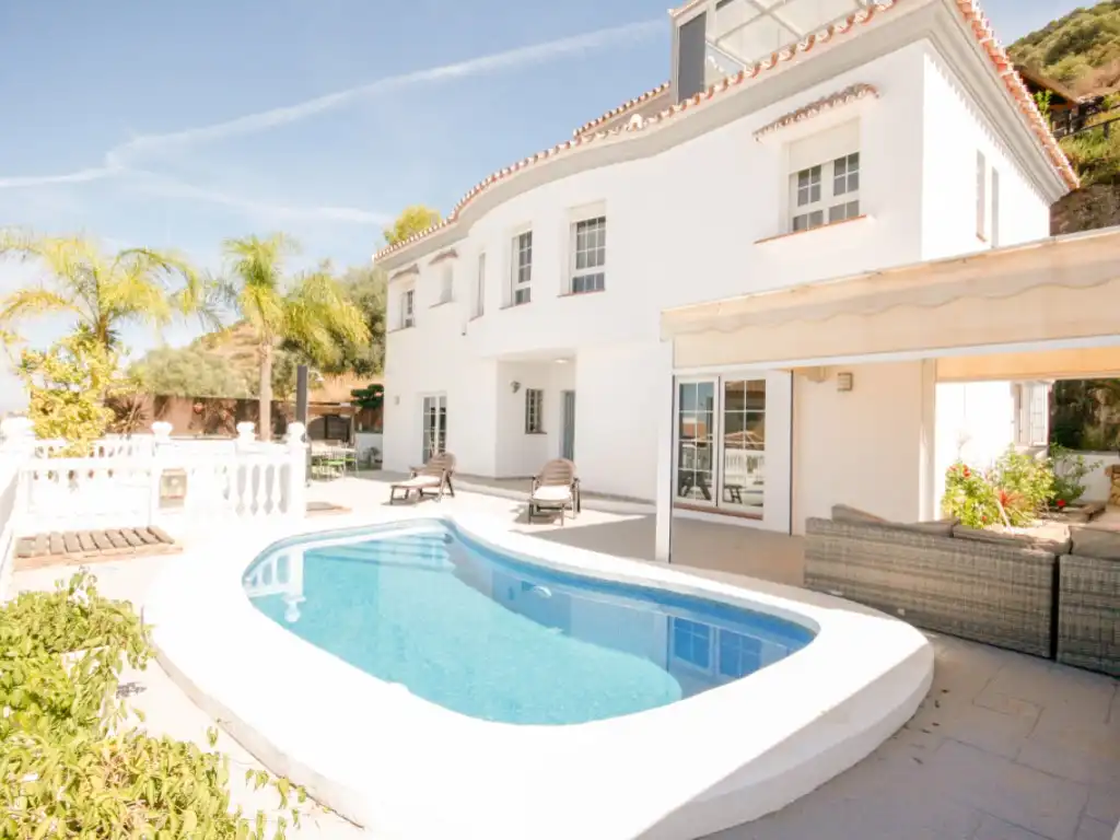 Vista exterior de Casa o chalet en venta en Coín