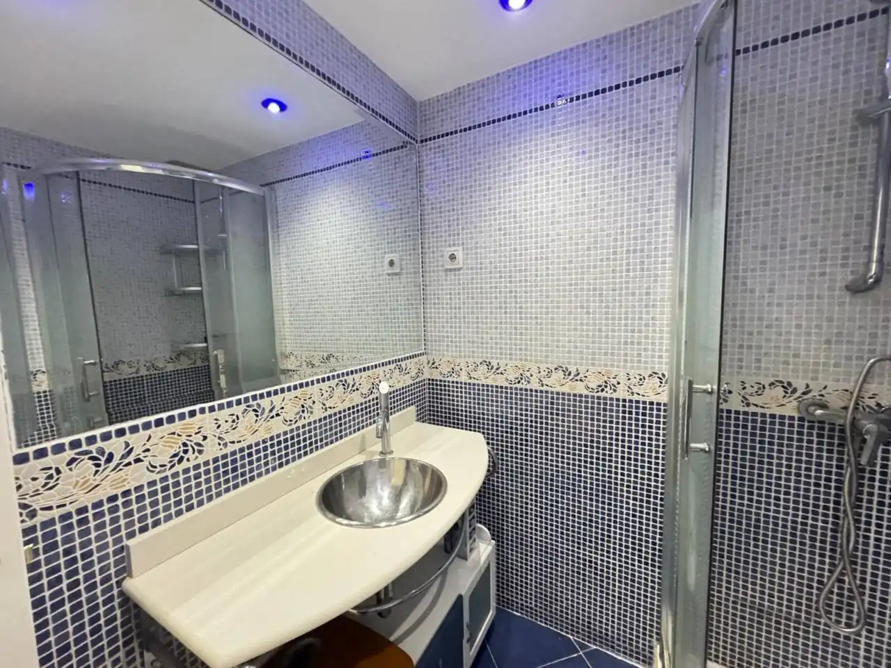 Bathroom of Houses for rent in Alcalá de Henares  with Air Conditioner, Heating and Private garden