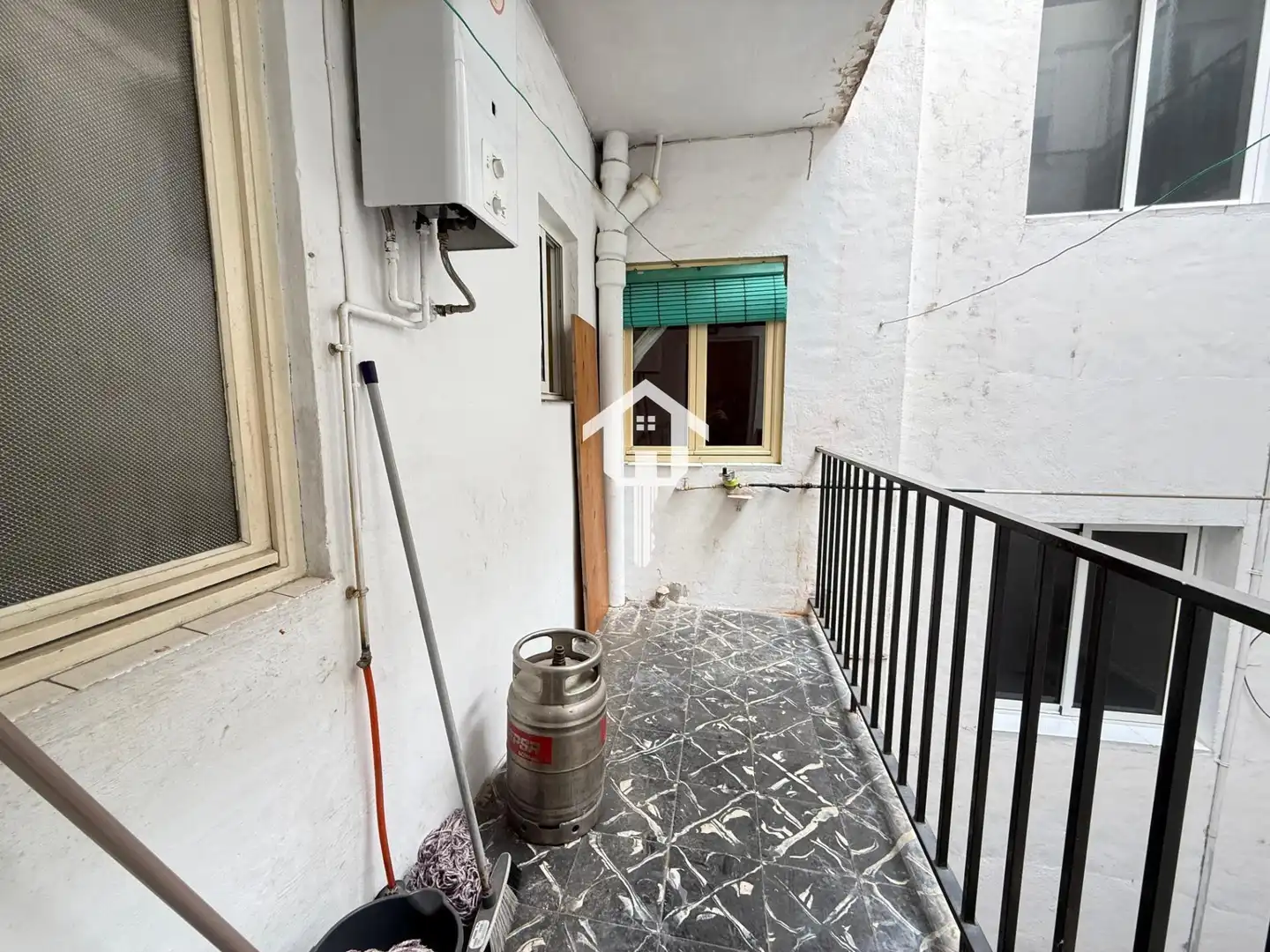 Apartamento en venta en Calle MAESTRO ALONSO, Altozano - Conde Lumiares