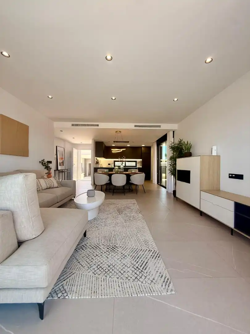 Casa o xalet en venda a Calle Torrevieja, San Agustín