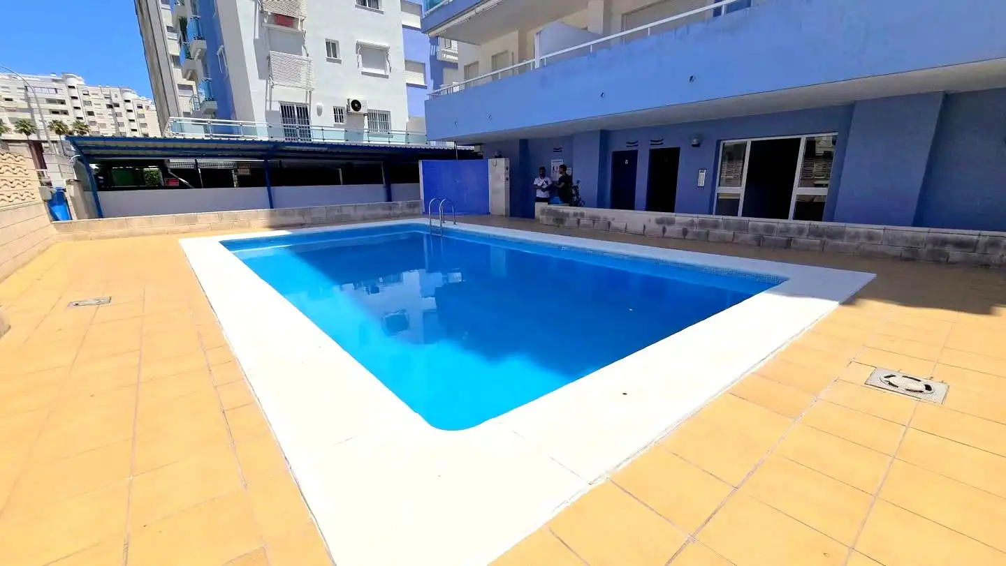 Schwimmbecken von Maisonette zum Verkauf in Gandia mit Klimaanlage, Terrasse und Abstellraum