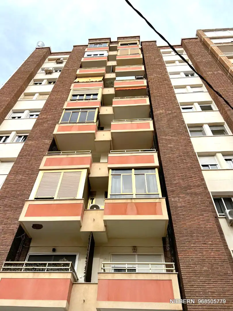 Flat for rent in Paseo Alfonso XIII, 46, Casco Antiguo