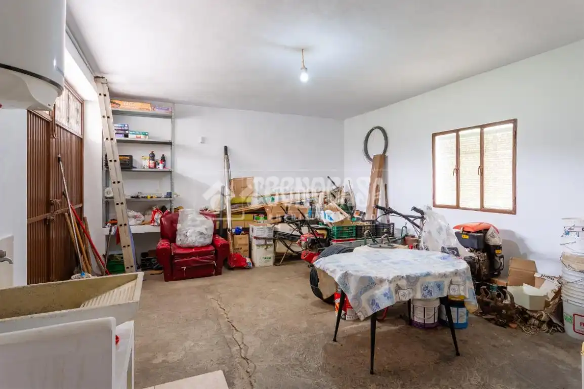 Casa rústica amb jardí en venda a Cútar, imagen 26