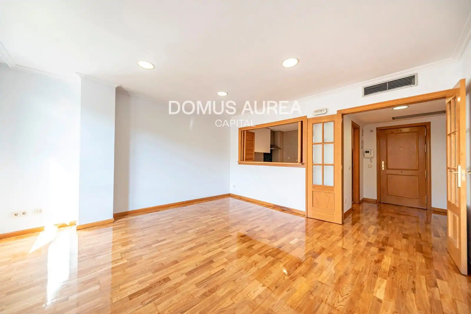 Flat for rent in Aviador Zorita, Cuatro Caminos - Azca