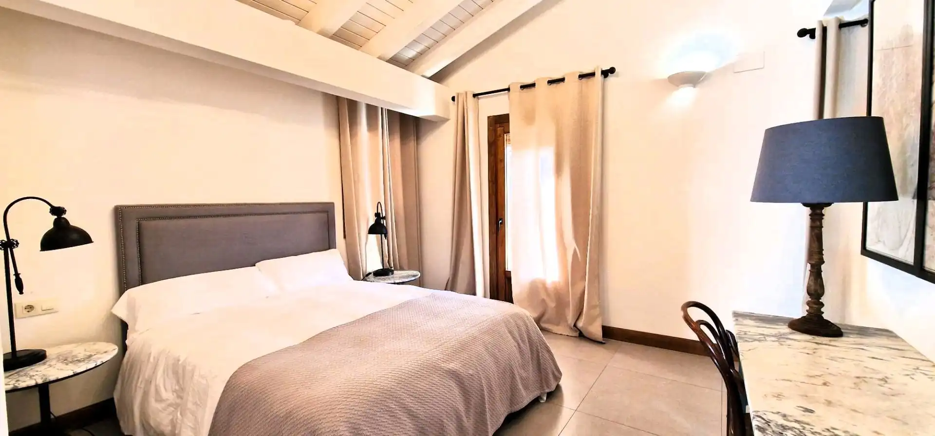Casa adosada en venta en Garganta la Olla