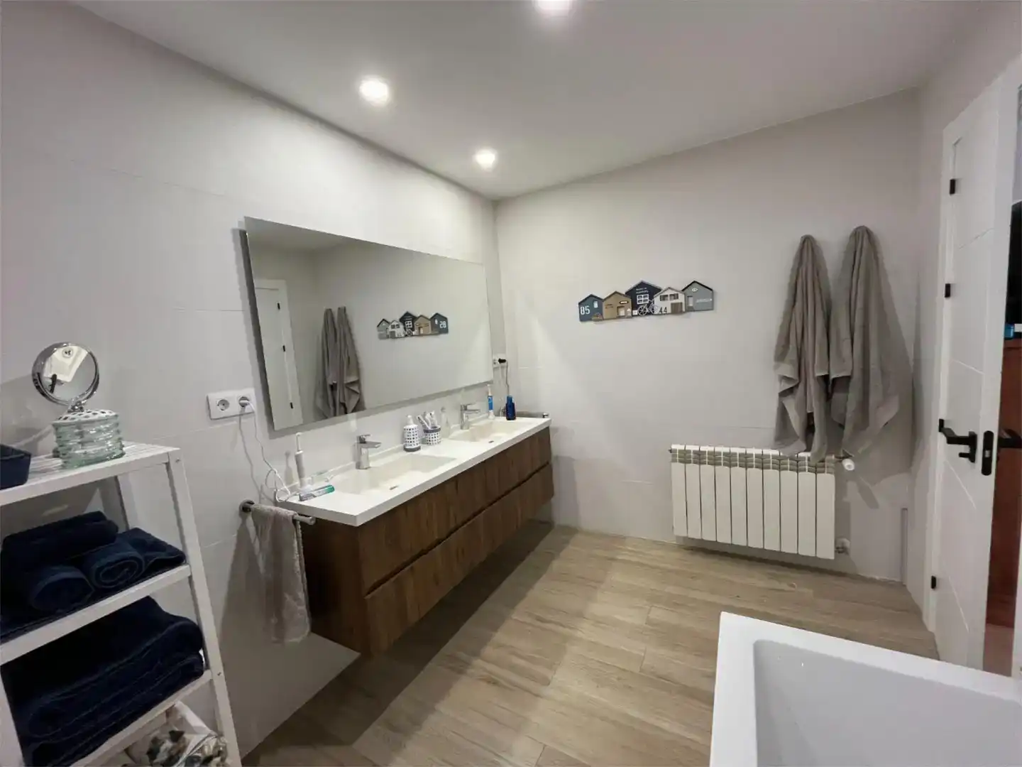 Bany de Pis en venda en  Granada Capital amb Aire condicionat, Piscina i Balcó