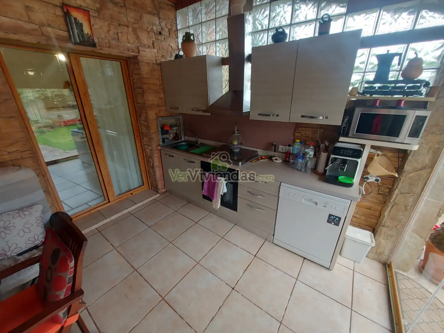 Cuina de Casa o xalet en venda en Vallirana amb Aire condicionat, Calefacció i Jardí privat
