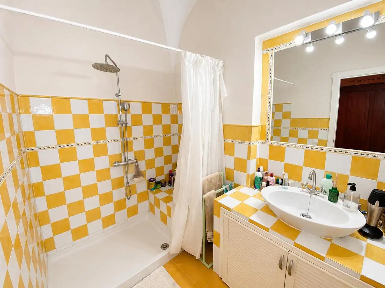 Badezimmer von Haus oder Chalet zum Verkauf in Villagonzalo mit Privatgarten, Terrasse und Schwimmbad