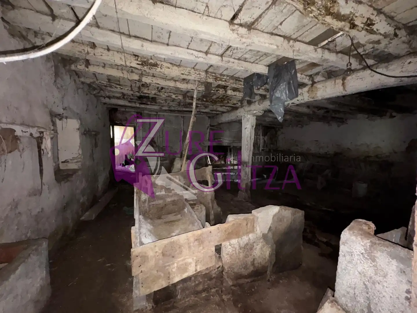 Houses for sale in Bergara  with Private garden