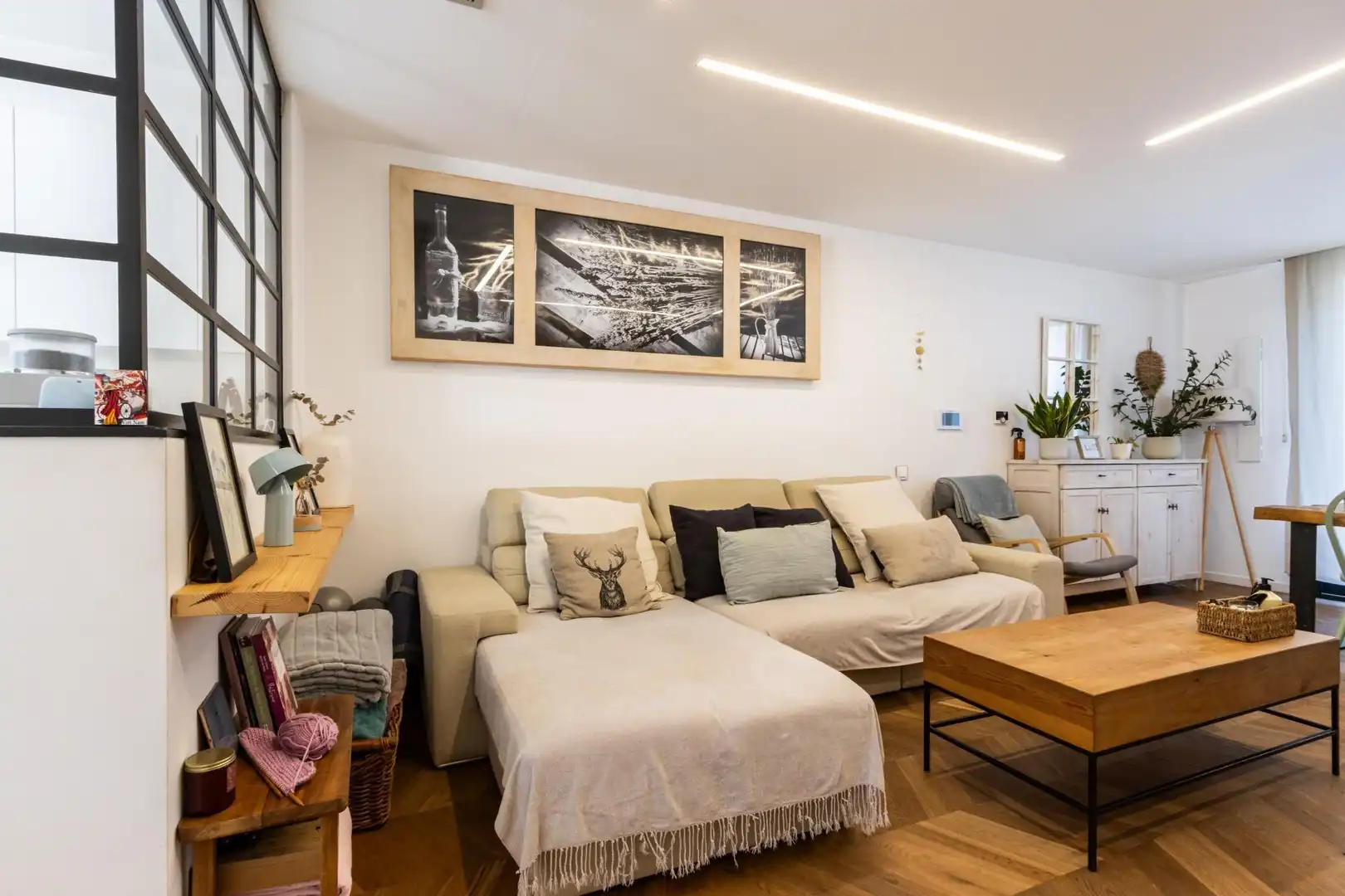 Living room of Flat for sale in Sant Llorenç Savall  with Heating, Private garden and Parquet flooring