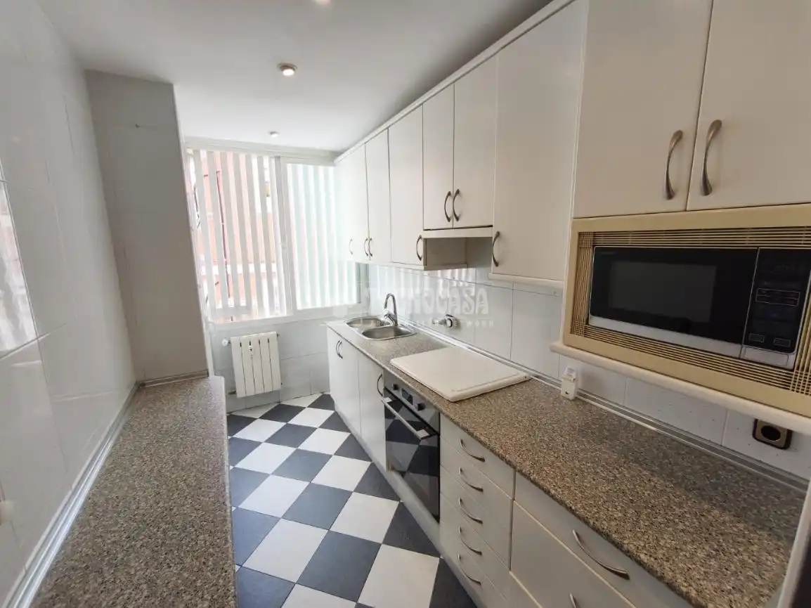 Flat for sale in Casco Antiguo