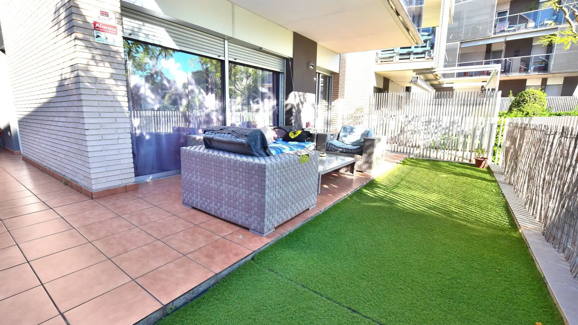 Terrasse von Wohnung zum Verkauf in Salou mit Klimaanlage, Heizung und Privatgarten