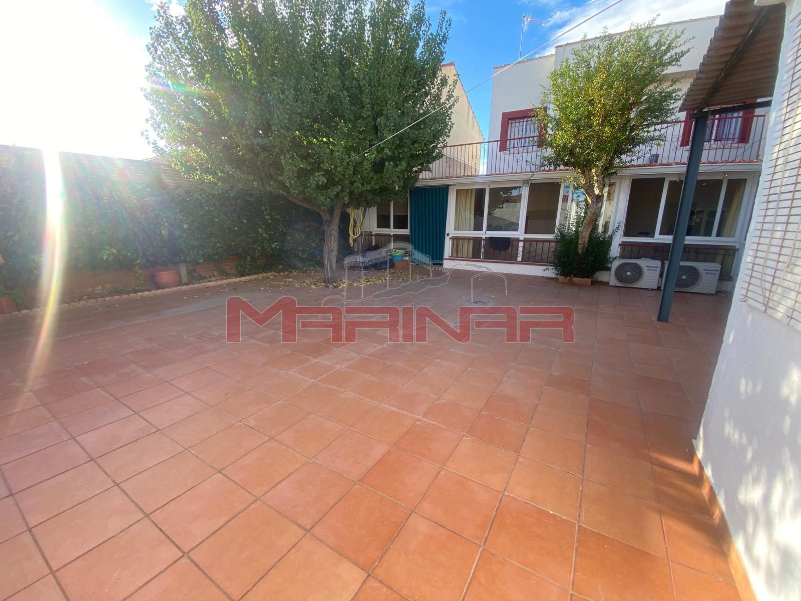 Jardí de Casa adosada en venda en Seseña amb Jardí privat, Terrassa i Traster