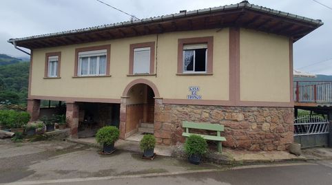 Casa en venta en Belmonte De Miranda, 4 dormitorios., imatge 3