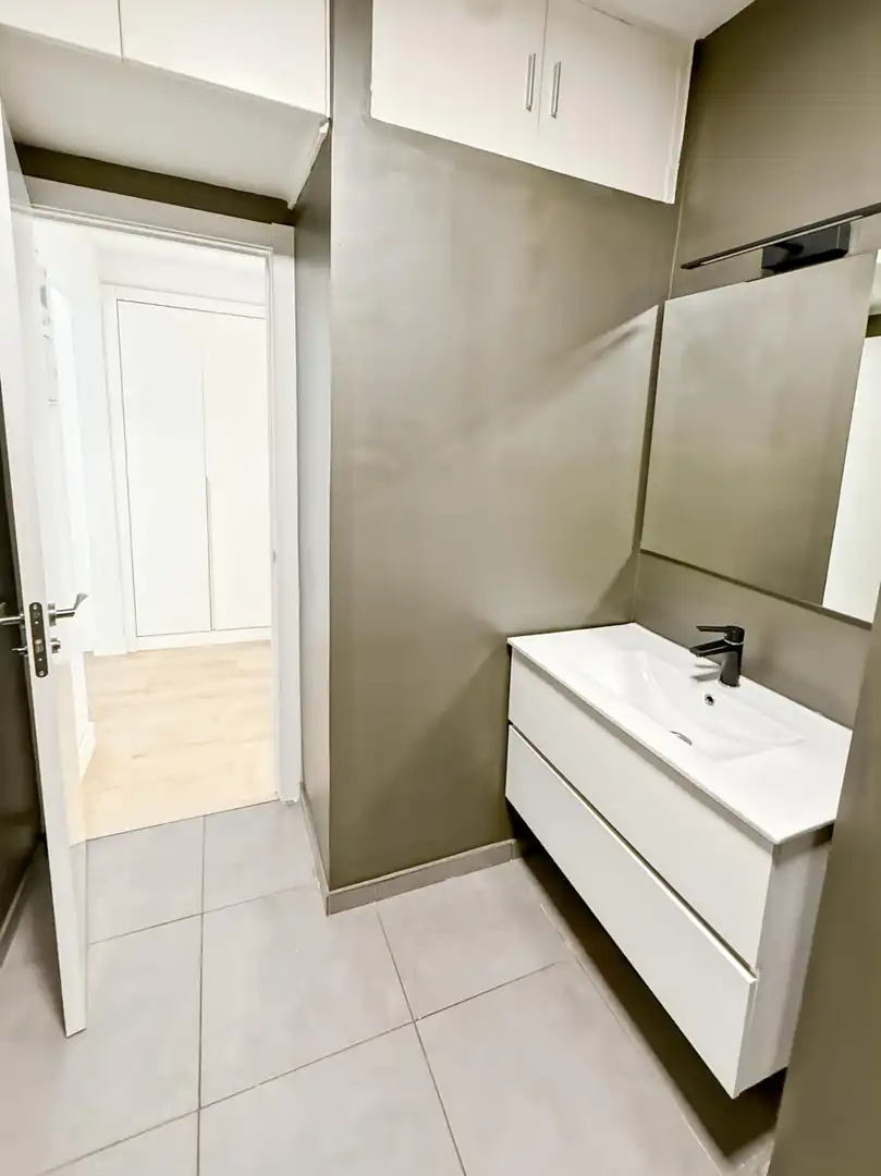 Baño de Ático de alquiler en Madrid con Aire acondicionado, Calefacción y Terraza