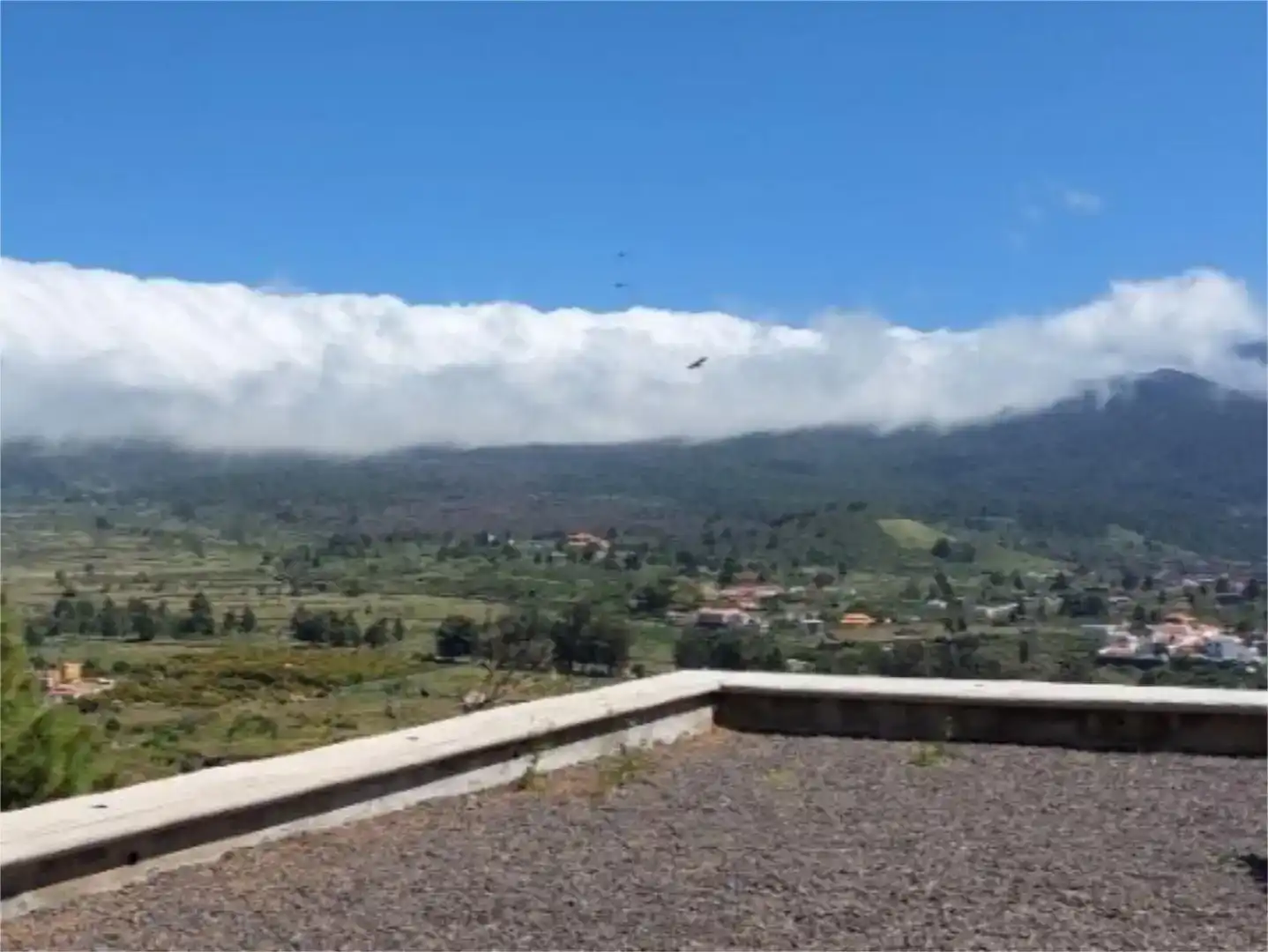 Vista exterior de Casa o chalet en venta en El Paso con Aire acondicionado