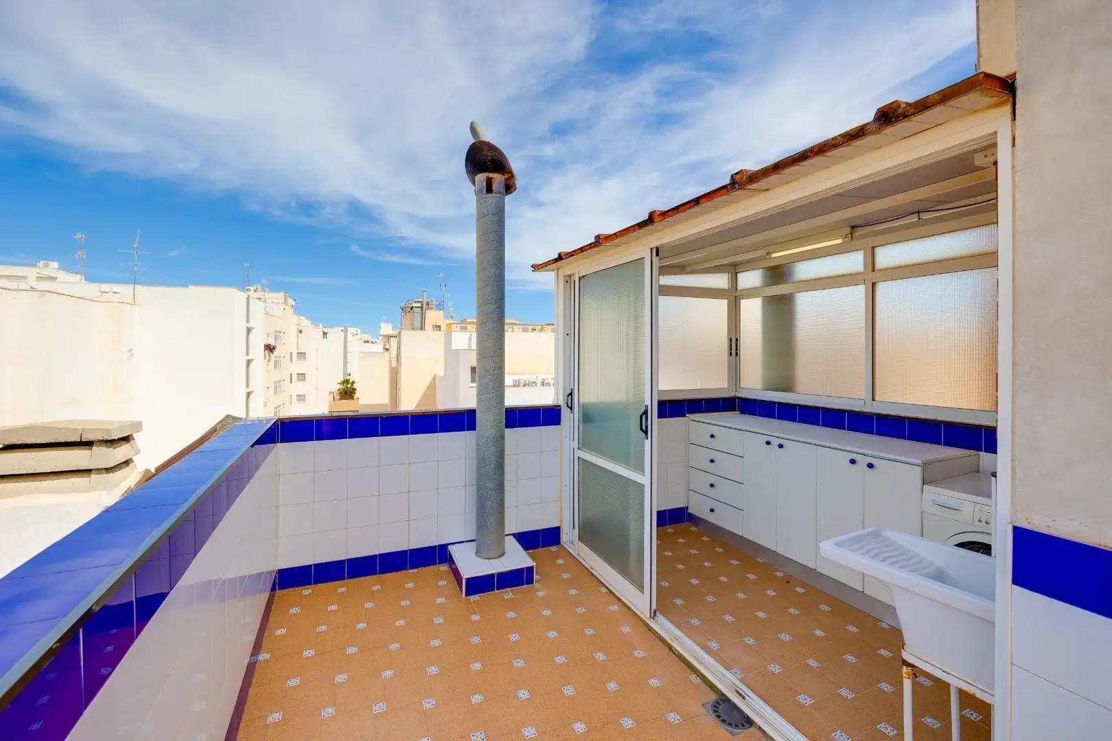 Terrace of Attic for rent in Torrevieja  with Air Conditioner, Terrace and Furnished