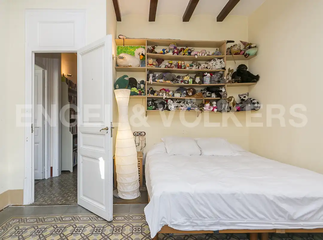 Schlafzimmer von Haus oder Chalet zum Verkauf in Barcelona mit Heizung, Terrasse und Abstellraum