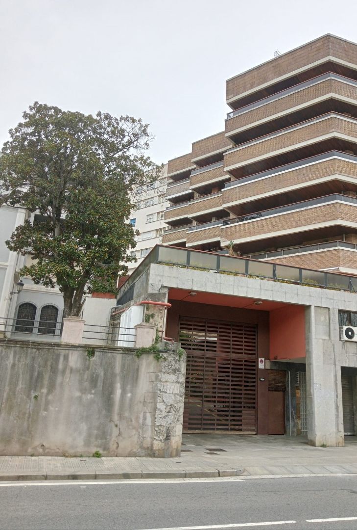 Exterior view of Garage to rent in Bilbao 