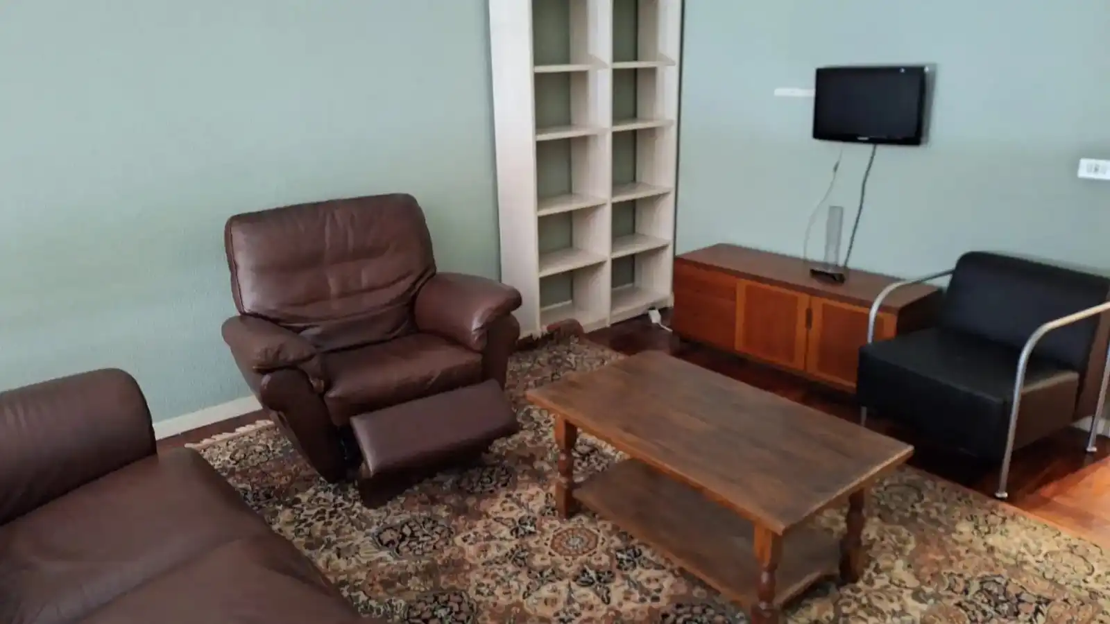 Sala de estar de Piso de alquiler en Vigo  con Calefacción, Parquet y Terraza