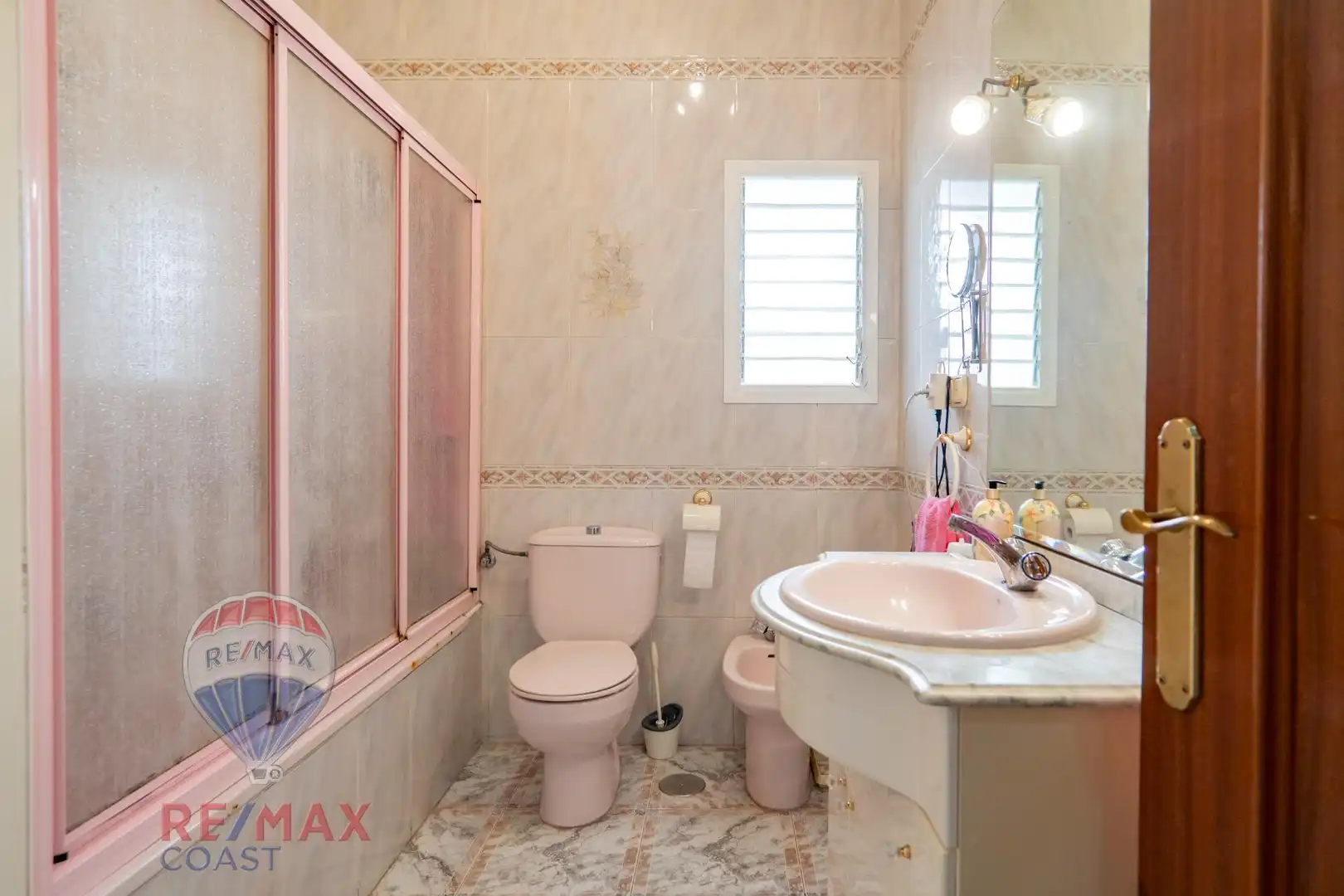 Baño de Casa o chalet en venta en Rincón de la Victoria con Jardín privado, Terraza y Piscina