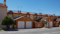 Vista exterior de Casa o xalet en venda en Patones amb Calefacció, Jardí privat i Terrassa