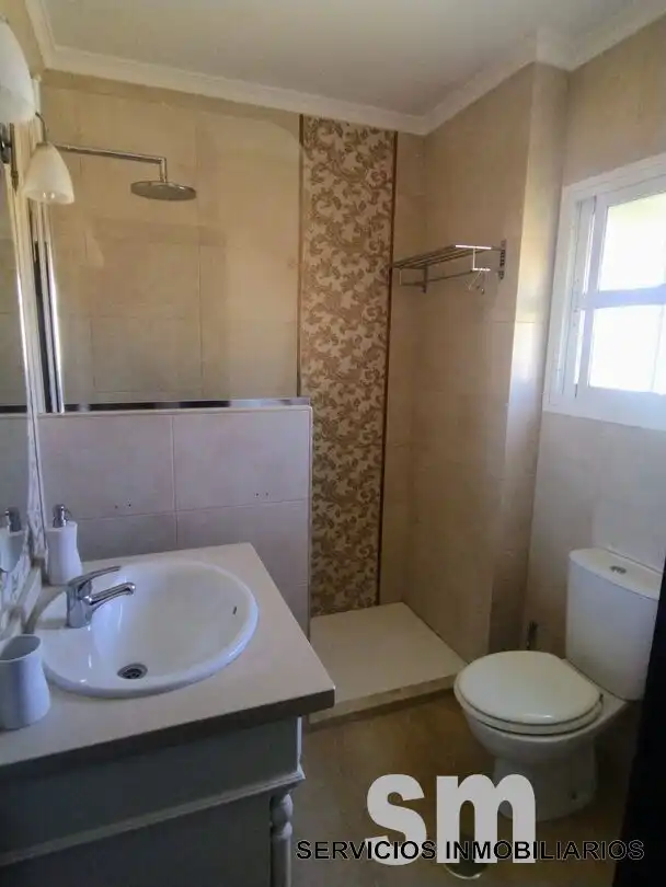 Baño de Casa o chalet en venta en Ubrique con Jardín privado, Terraza y Piscina