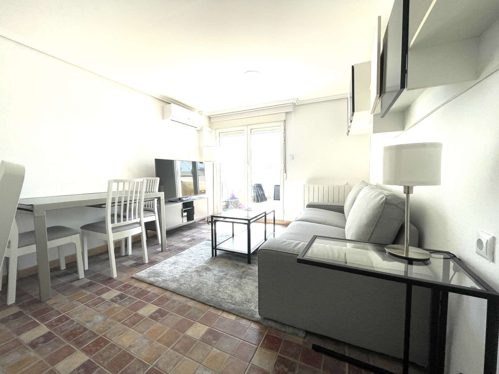 Living room of Apartment to share in  Valencia Capital  with Air Conditioner, Heating and Terrace