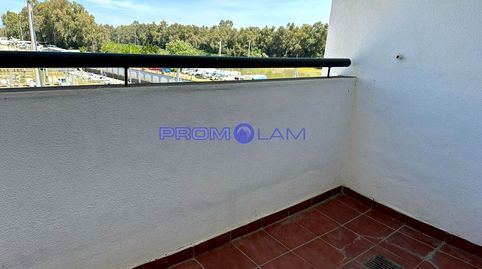 Foto 5 de Piso en venta en Alcalde Angel Oliveros, Gelves, Sevilla
