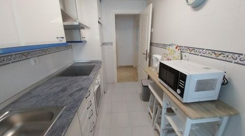 Foto 4 de Piso de alquiler en Puerto de la Duquesa, Manilva