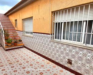 Vista exterior de Casa o xalet en venda en Cartagena amb Terrassa, Traster i Moblat