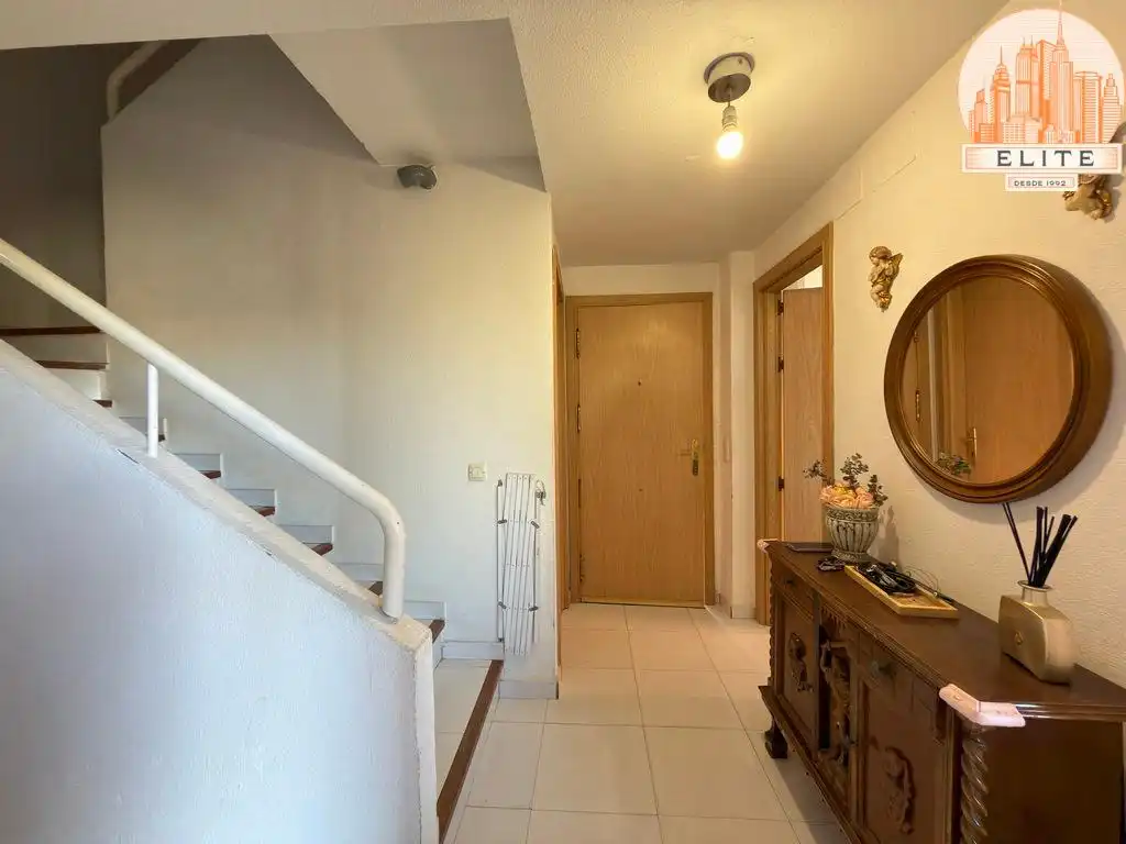 Casa pareada con jardín en venta en  Urbanizaciones, imagen 12