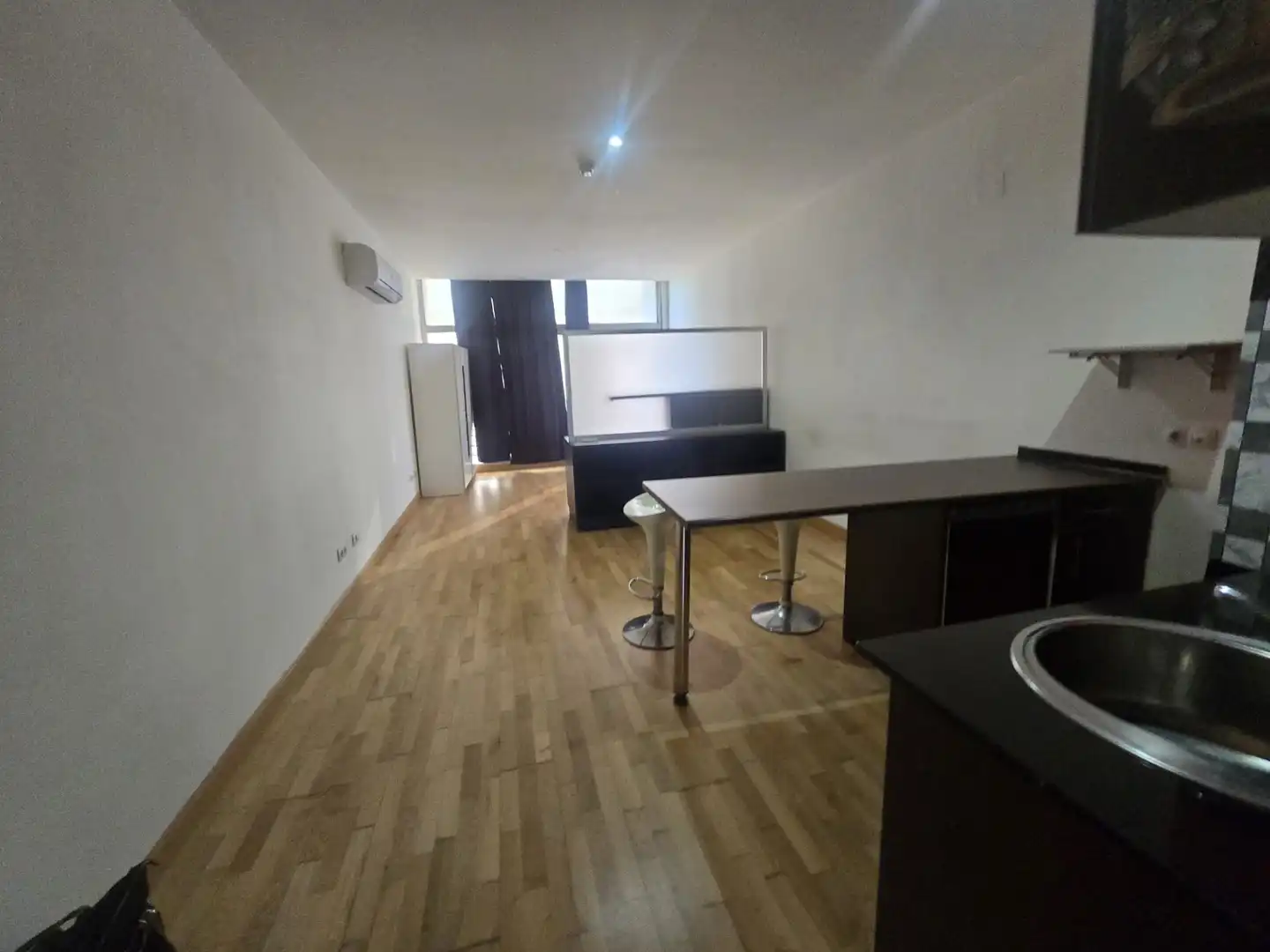 Estudio en venta en Madrid con Parquet, Balcón y Piscina comunitaria