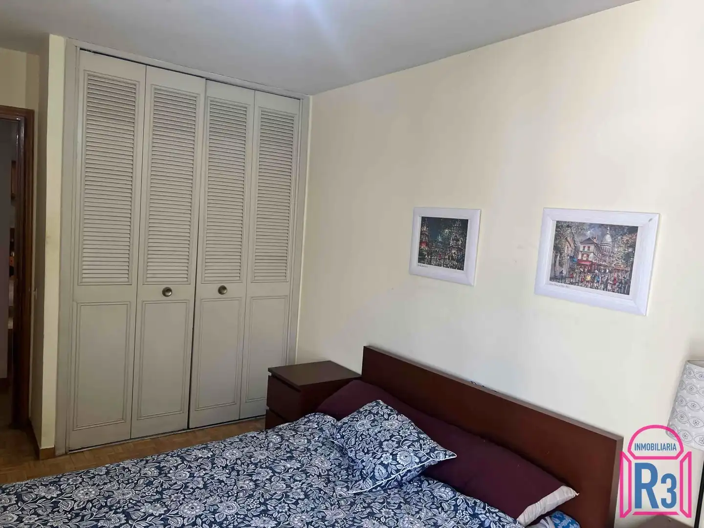 Dormitori de Pis en venda en León Capital  amb Calefacció, Terrassa i Traster