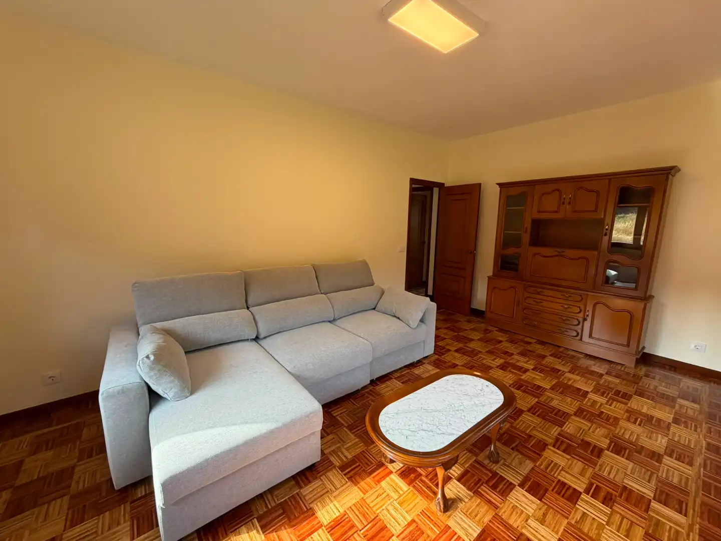 Sala de estar de Casa o chalet de alquiler en Lugo con Calefacción, Terraza y Amueblado