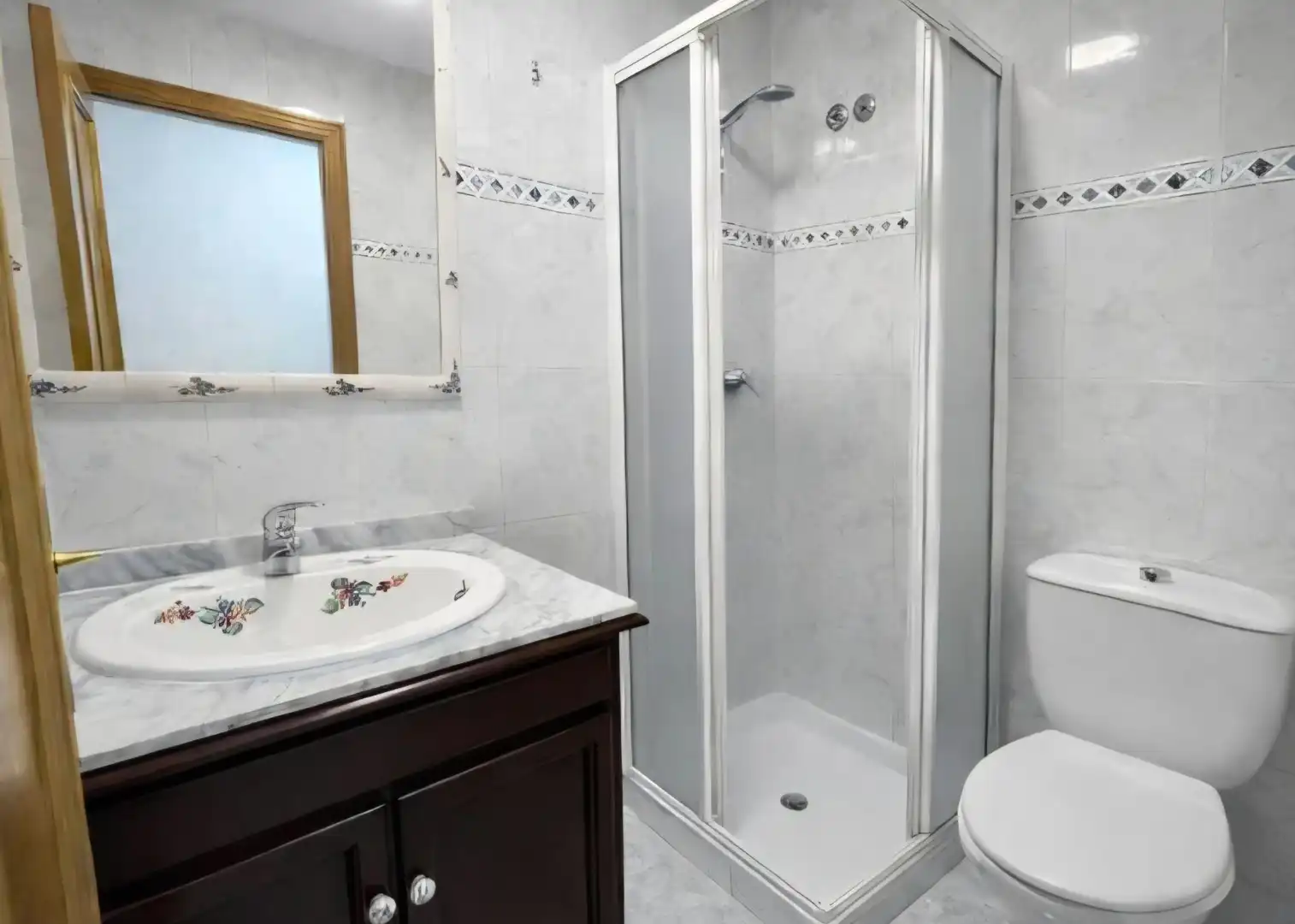 Baño de Piso en venta en Calpe / Calp con Aire acondicionado, Terraza y Trastero