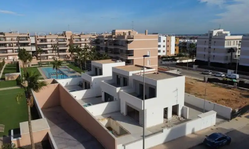 Xalet amb terrassa en venda a Avenida Brisas, imagen 25
