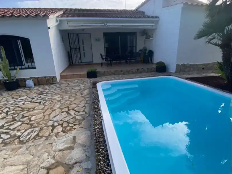Piscina de Casa o chalet en venta en Empuriabrava